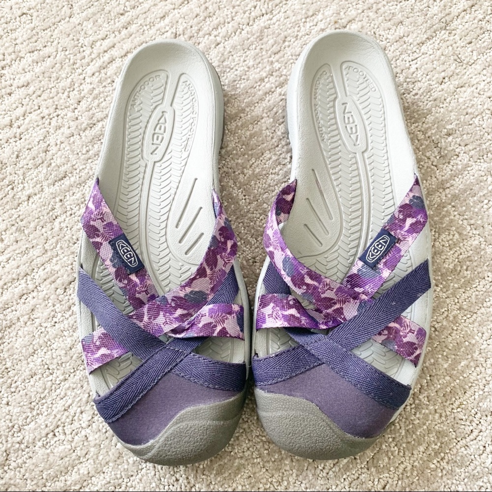 Keen “Kira mule” purple and gray sandal size 10